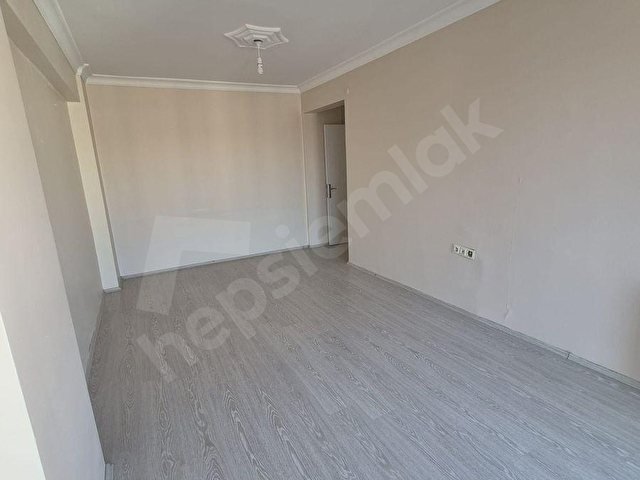 REŞADİYE MAH. CUMHURİYET PARKI ÜZERİNDE ASANSÖRLÜ 3+1 DAİRE - Görsel 5