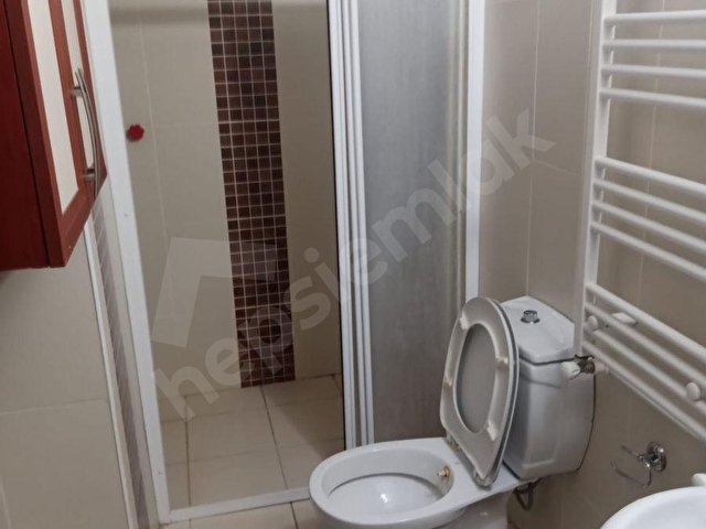 ANA CADDE ÜZERİNDE MERKEZİ KONUMDA EŞYALI KİRALIK DAİRE - Görsel 12