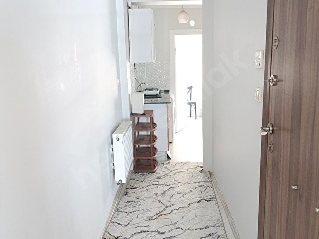 Şehrin tam merkezinde, Köprübaşında sahibinden eşyalı 1+1 kiralık daire - Görsel 2