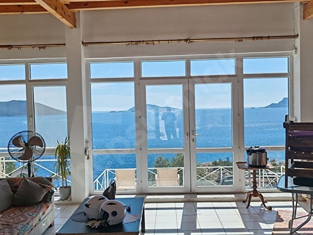 ANTALYA KAŞ DENİZE SIFIR SATILIK VİLLA 1.500 m² ZEYTİNLİKTE