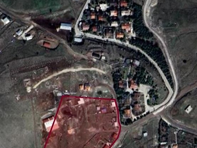 PAPATYA EVLERİNİN HEMEN ÜZERİNDE 571 M2 HOBİ BAHÇELİK ARSA - Görsel 4