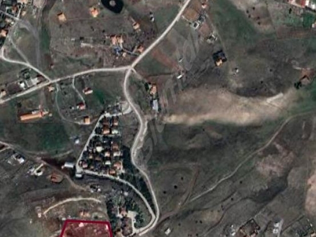 PAPATYA EVLERİNİN HEMEN ÜZERİNDE 571 M2 HOBİ BAHÇELİK ARSA