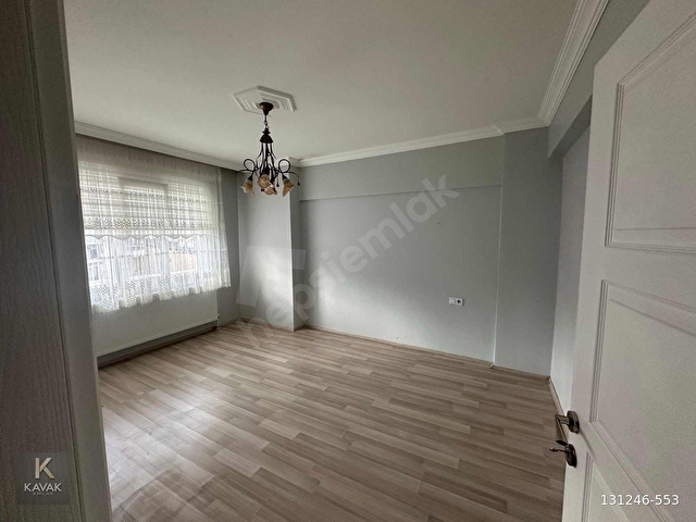 ÇARŞI MERKEZ DE 3+1 SATILIK DAİRE - Görsel 3