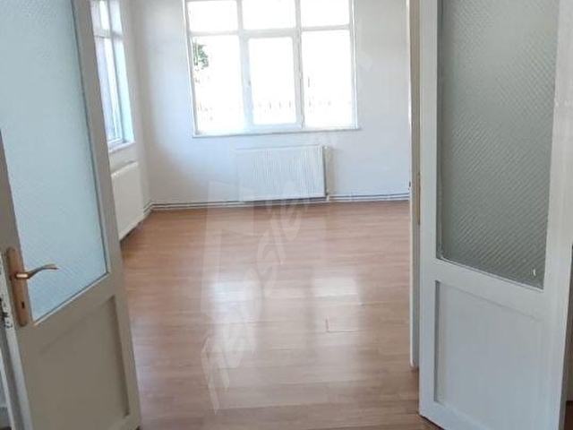 ÇİLPA EMLAKTAN YENİŞEHİR MAH SATILIK YÜKSEK GİRİŞ ZEMİN KAT - Görsel 3