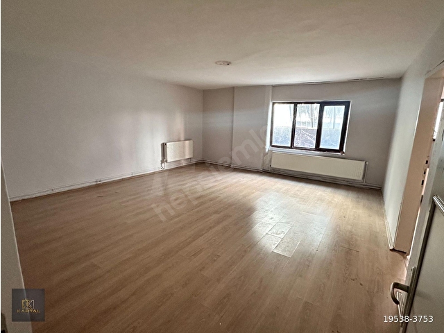 KARTAL..ÇAĞDAŞ YAKINI DÜZLÜKTE 2+1  85 M2 KOT1 DE