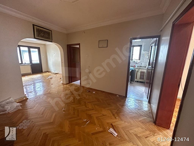 EMNİYETEVLERİNDE METROYA 1 DK,2+1 SATILIK DAİRE ARTUMDAN