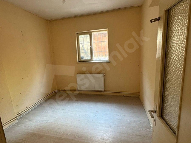 FEVZİÇAKMAK MAHALLESİNDE İÇTEN GİRİŞLİ BODRUM - Görsel 5