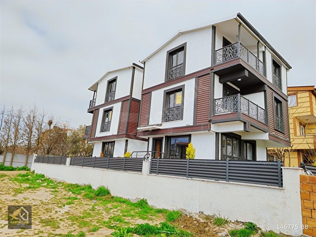 YENİÇİFTLİKDE ŞİRİN YAZLIK VİLLA #KARTALLARDAN# - Görsel 11