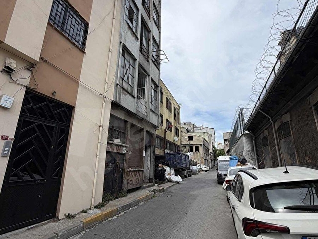 TAKSİMİ DOLAPDERE KOMPLE BİNA YATIRIMLIK KİRA GETİRİSİ YÜKSEK - Görsel 15