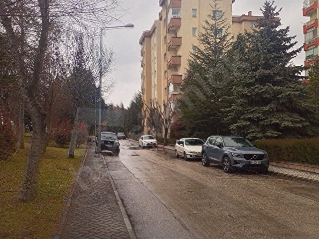 MİRAÇ EMLAKTAN AKARBAŞINDA SATILIK SİTE İÇİNDE 3+1 DAİRE - Görsel 26