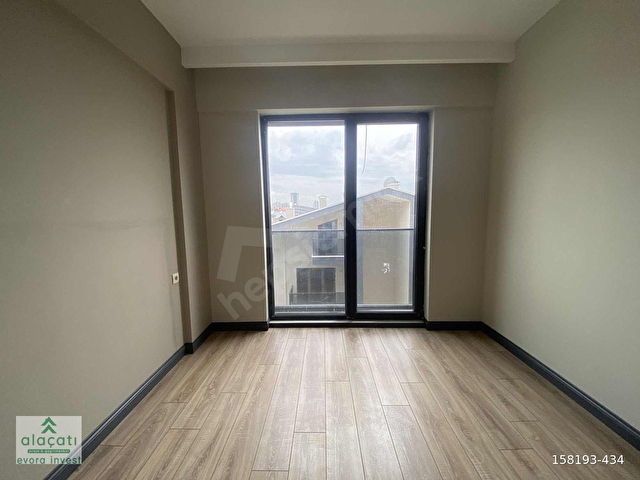 alaçatıdan İsmail Gasparalı Caddesinde kiralık 1+1 daire - Görsel 13