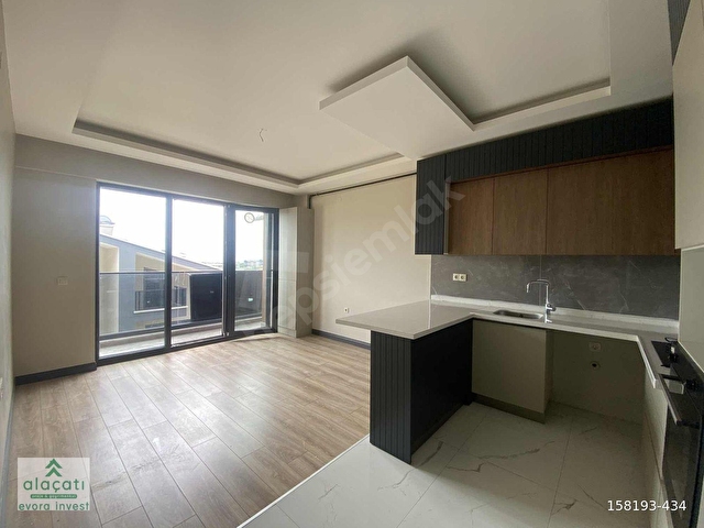 alaçatıdan İsmail Gasparalı Caddesinde kiralık 1+1 daire - Görsel 4
