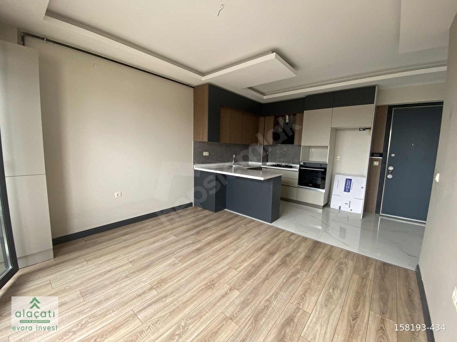 alaçatıdan İsmail Gasparalı Caddesinde kiralık 1+1 daire - Görsel 3