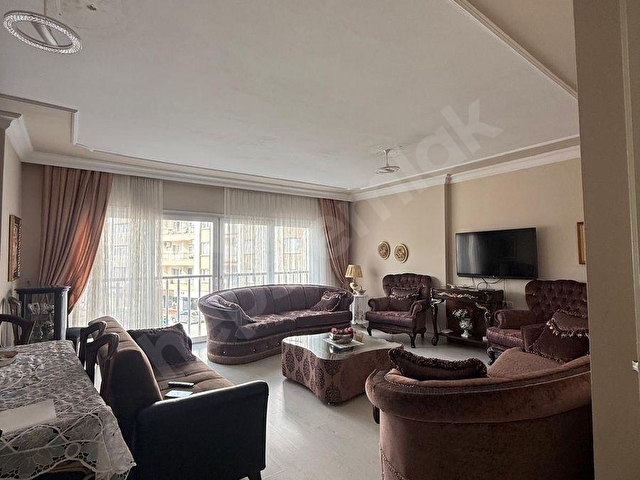 FENER CADDESİ ÜZERİNDE GENİŞ VE KONFORLU SATILIK 4+1 DAİRE - Görsel 11