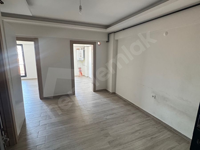 BURDUR MERKEZ SAKARYA MAHALLESİNDE KİRALIK 2+0 YENİ DAİRE - Görsel 4