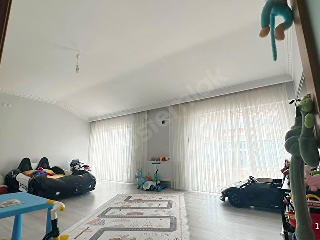 ŞEHİTLER CD. ÜZERİ FULL+FULL YAPILI 220 m² SİTEDE 5+1 DUBLEKS!!! - Görsel 27