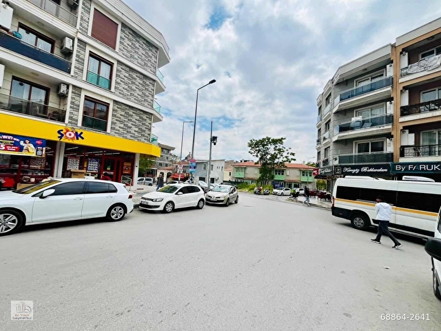 ER YAPI EMLAK OFİSİNDEN İİBF ve HASANAĞA BAHÇESİ YANI ARAKAT - Görsel 2
