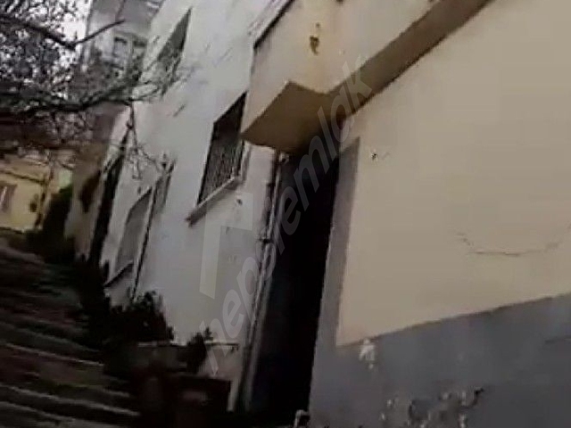 Sahibinden satılık 2 adet bina(2 katlı-3 daireli) ve (1 katlı- 4 bağımsız odalı) - Görsel 3