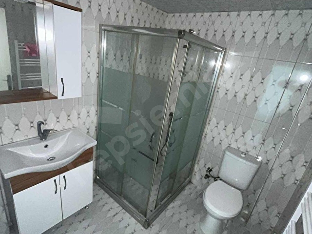 FRİGYA GMDEN Ş.GÜNALTAY CAD. ÜZERİNDE MÜKEMMEL KONUMDA 2+1