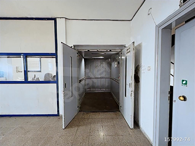 MERKEZDE METROYA YAKIN KİRALIK 1000 M2 İŞYERİ DEPO OFİS - Görsel 24