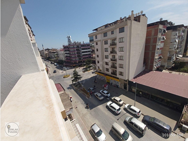 ÇARŞI MERKEZDE DOĞALGAZLI EŞYALI 1+1 KİRALIK GENİŞ DAİRE - Görsel 11