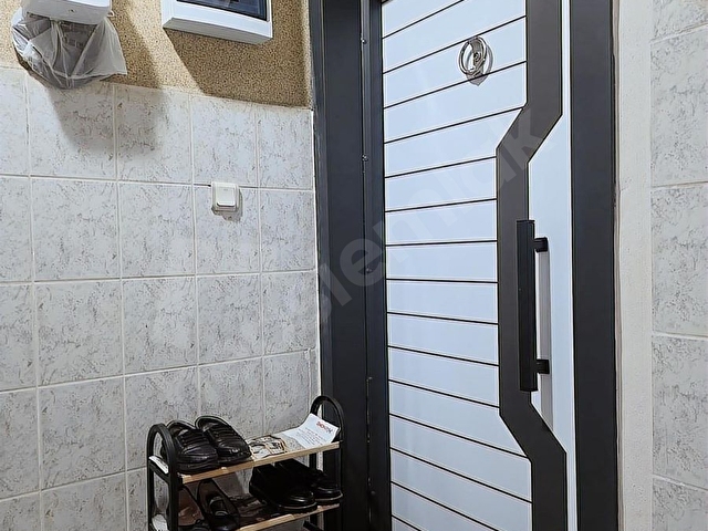 İZMİR BORNOVA YEŞİLOVADA MERKEZDE İÇİ LÜX YAPILI 2+1 110 M2 - Görsel 18