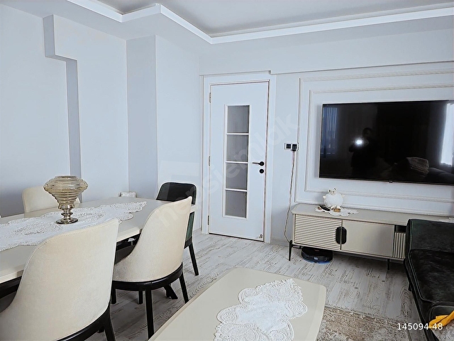 İZMİR BORNOVA YEŞİLOVADA MERKEZDE İÇİ LÜX YAPILI 2+1 110 M2 - Görsel 17