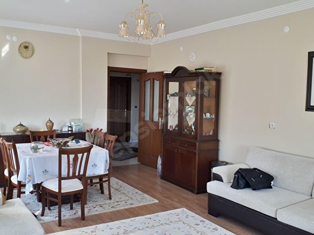 Selçuklu Beyhekim Mah. Şafak Cad.de Tramvaya Yakın, Satılık 3+1 Geniş 185m² Asansörlü, Lüks Daire - Görsel 3