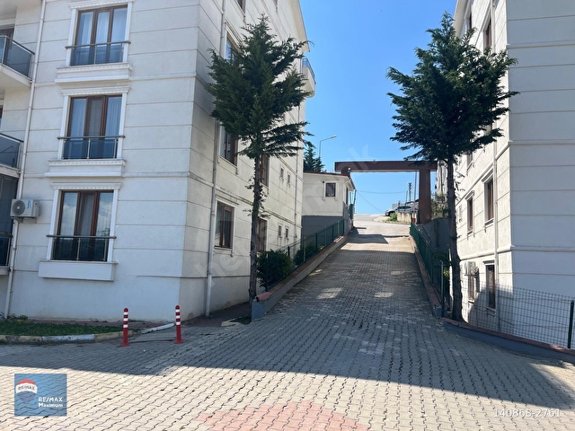 KURUÇEŞME HATİPKÖY SOLİN KONUTLARINDA KİRALIK ÇATI DUBLEX DAİRE - Görsel 3