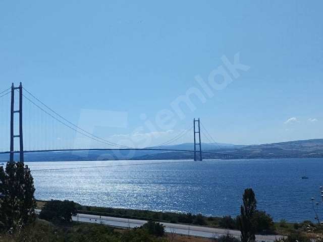 ÇANAKKALE GELİBOLUDA KÖPRÜ MANZARALI SATILIK ARSA