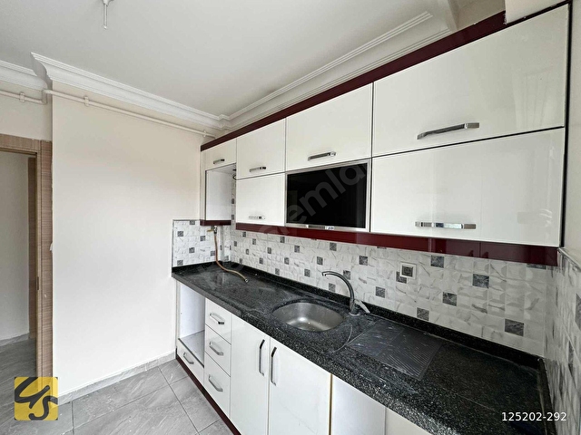 UMUT ŞENDUYGU GAYRİMENKUL DEN ADLİYE KARŞINDA SATILIK 2+1 DAİRE - Görsel 6