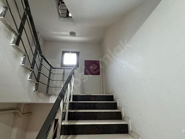 Karşıyaka Dedebaşı Mh. Anadolu cd Satılık 1+1 Eşyalı Daire - Görsel 5