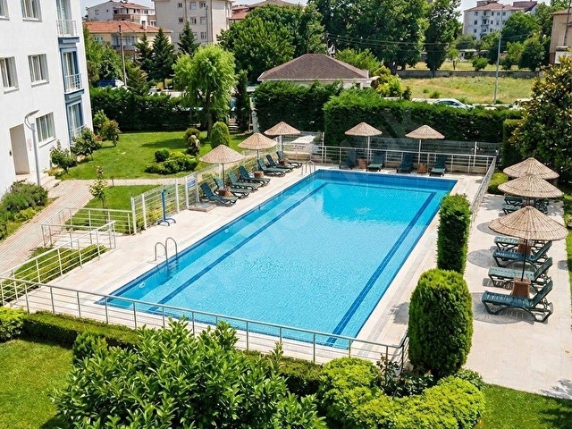 LOCA SATIŞ OFİSİNDEN METROYA YÜRÜME KİRALIK 1+1 BOŞ DAİRE - Görsel 16