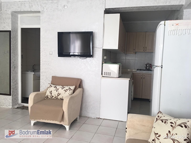 Bodrum Merkezde Denize 30 M Esyali Kiralik Daire 54899 3053 Hurriyet Emlak