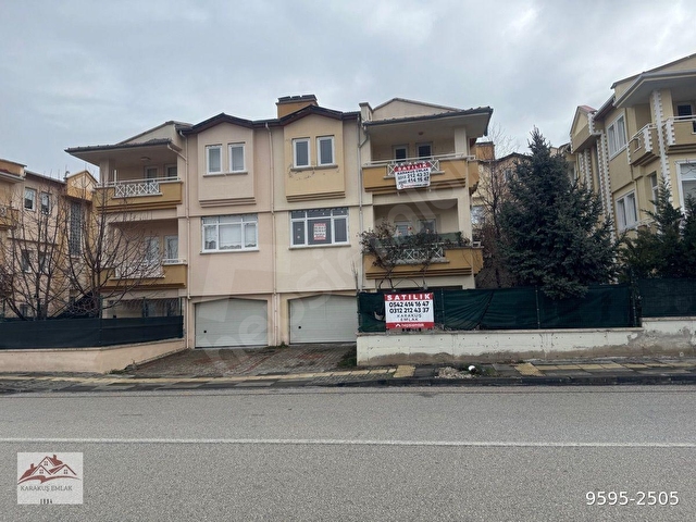 ÇANKAYA  DODURGADA GÜVENGİR SİTESİ VİLLARINDA 5+1 BAKIMLI  KARAKUŞTAN