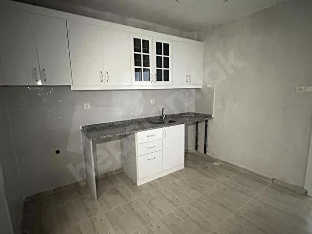 Güneş Mahallesinde 3 Katlı Müstakil Ev | Geniş Kullanım Alanı - Görsel 3