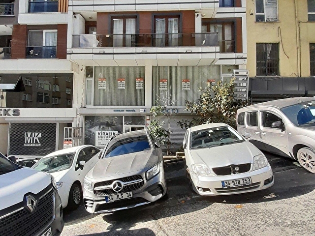 RNKdan DAYI İŞ MERKEZİNE YAKIN 3 KATLI 630M2 DÜKKAN - Görsel 3
