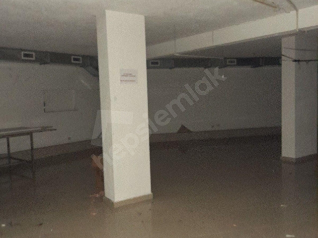 RNKdan DAYI İŞ MERKEZİNE YAKIN 3 KATLI 630M2 DÜKKAN - Görsel 5