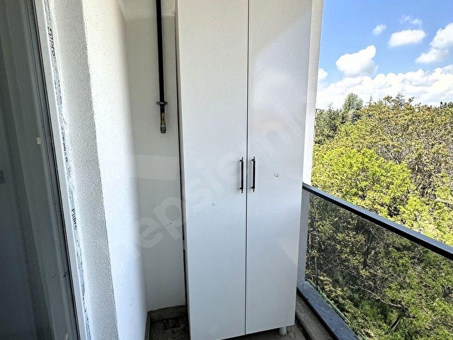 ESTORIADAN SÜTLÜCE ULUZAFER CADDESİNDE GENİŞ İSKANLI 3+1 DAİRE - Görsel 7