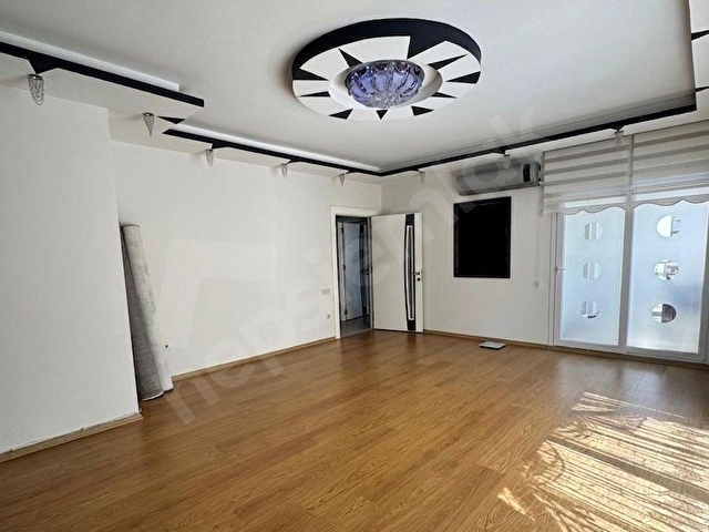 MEZİTLİDE GENİŞ VE FERAH FIRSAT DAİRE - Görsel 2