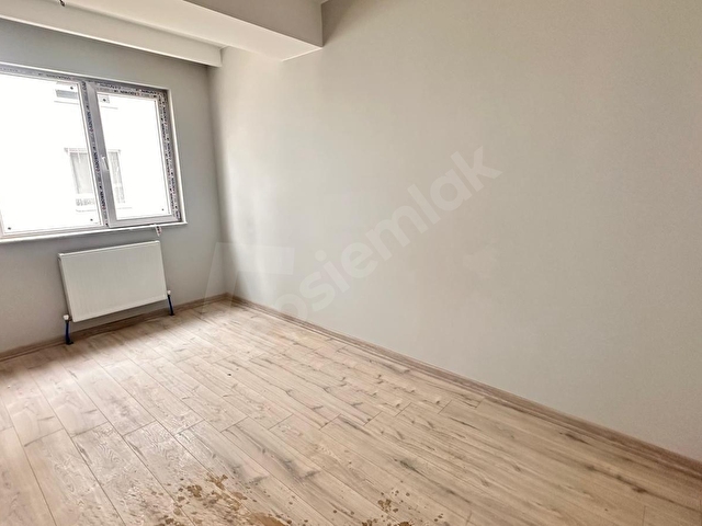GÜLER DEN MENDERES MAHALLESİNDE ÖNCEP 4+1 İSKANLI OTURUMA HAZIR - Görsel 6