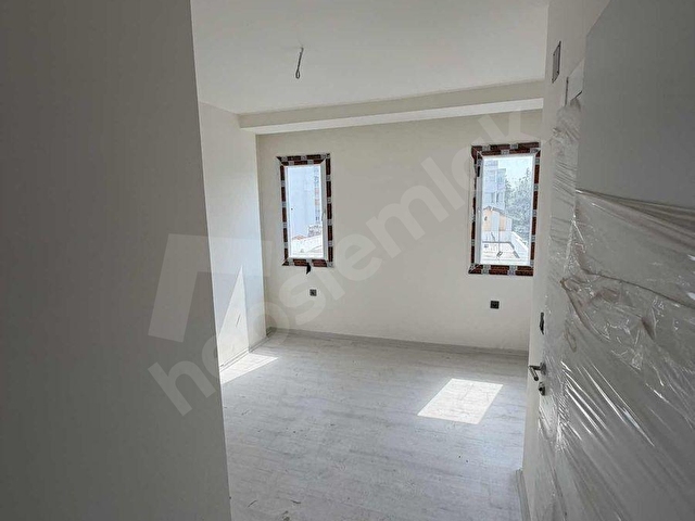 ÇUKUROVA 100.YILDA 2+1 AÇIK MUTFAK SIFIR CAZİP DAİRE - Görsel 5