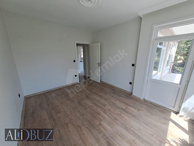 Ali Obuzdan Balkonlu, Sahile Yakın, Bakımlı, Manzaralı Daire - Görsel 26