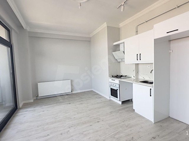 FULL EŞYALI 1+1 | MERKEZİ KONUM | HOME OFİS KULLANIMINA UYGUN - Görsel 2