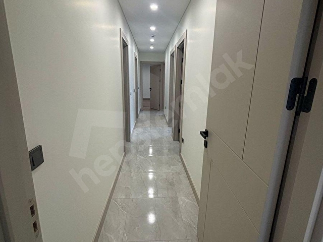 ATAŞEHİR MODERNDE KÖŞE LÜKS GENİŞ 4+1 KİRALIK DAİRE - Görsel 13
