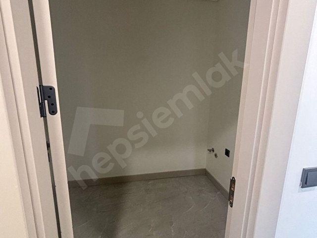 ATAŞEHİR MODERNDE KÖŞE LÜKS GENİŞ 4+1 KİRALIK DAİRE - Görsel 12