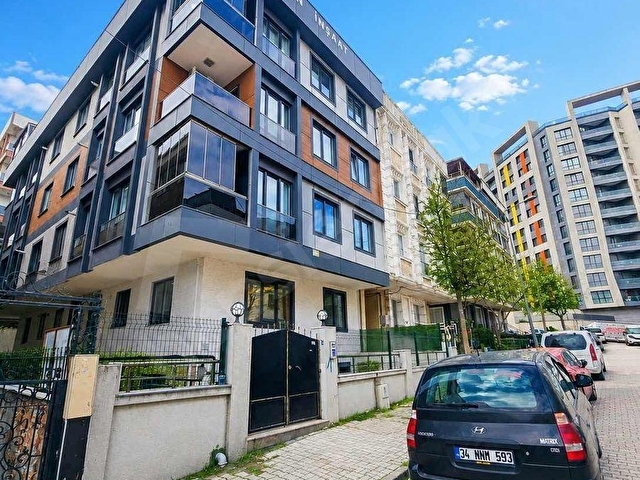 BEYLİKDÜZÜ YAKUPLUDA 2+1 ÖN CEPHE DAİRE
