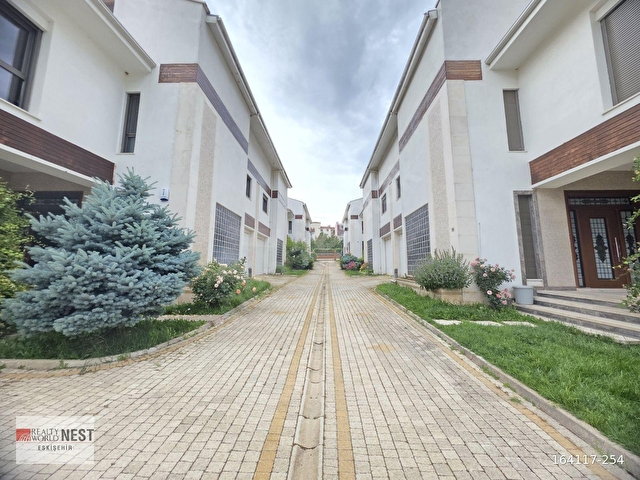 RW NESTTEN ORHANGAZİ DE SİTE İÇİ HAVUZLU SATILIK 360 M2 VİLLA - Görsel 2