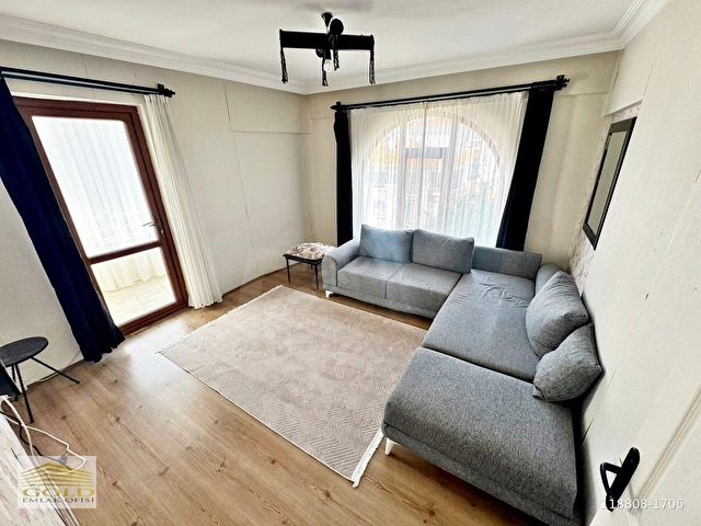 GOLDTAN AYVALI ÖZLEM CADDESİ ÜZERİ LÜKS FULL EŞYALI KİRALIK 3+1 DAİRE - Görsel 10
