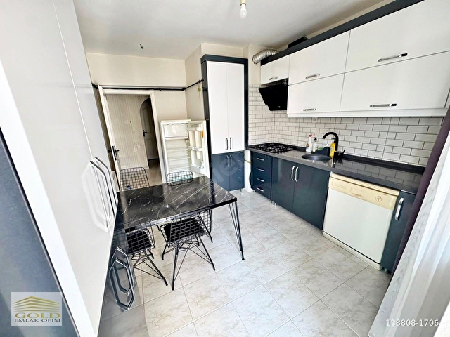 GOLDTAN AYVALI ÖZLEM CADDESİ ÜZERİ LÜKS FULL EŞYALI KİRALIK 3+1 DAİRE
